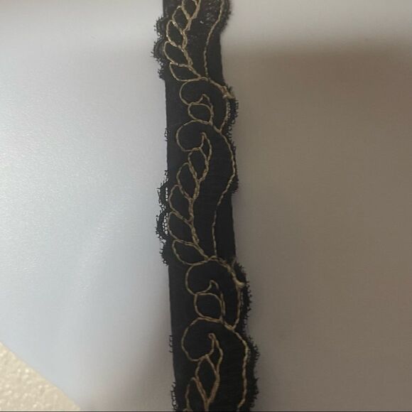 Paramour | Padded Bra - Picture 2 of 4